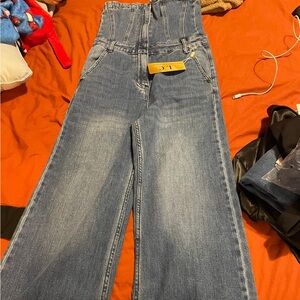 High-Waisted crop Wide Leg Denim Pants